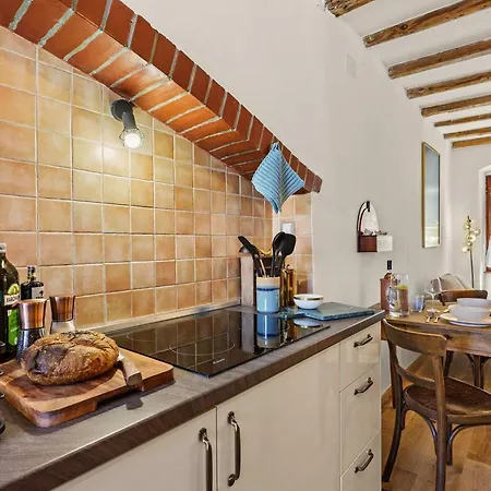 Bella Ciao Apartment *